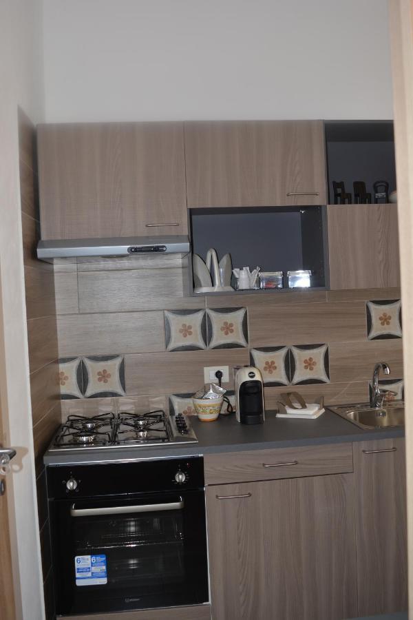 Al Civico 1 Apartments Trapani Luaran gambar