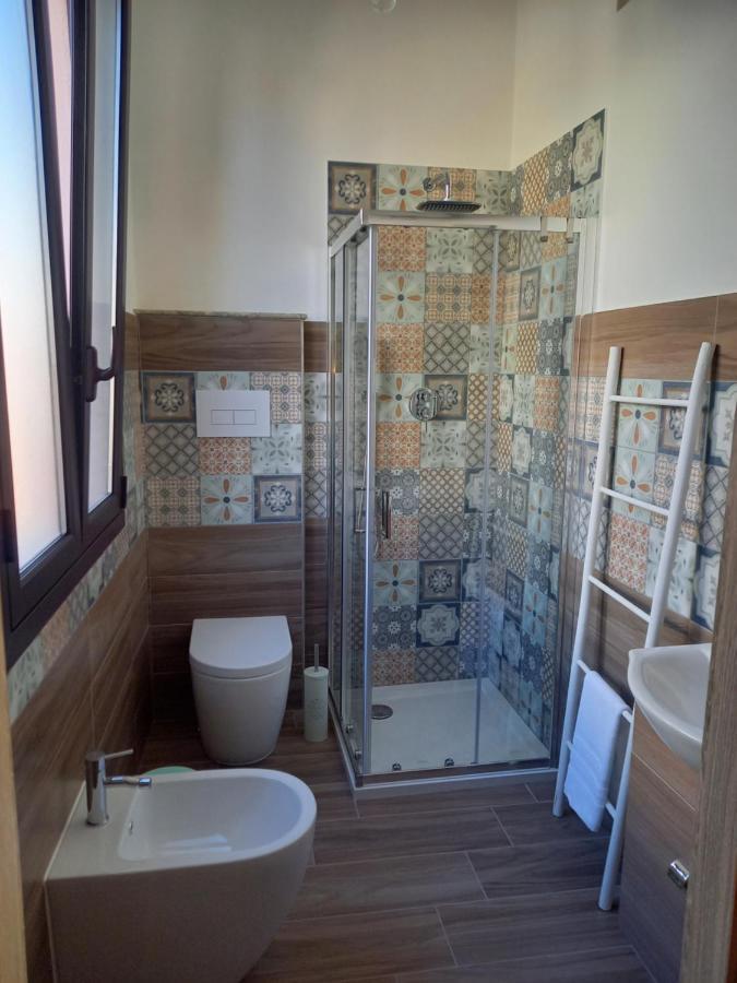 Al Civico 1 Apartments Trapani Luaran gambar
