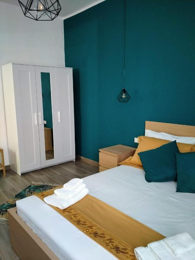 Al Civico 1 Apartments Trapani Luaran gambar