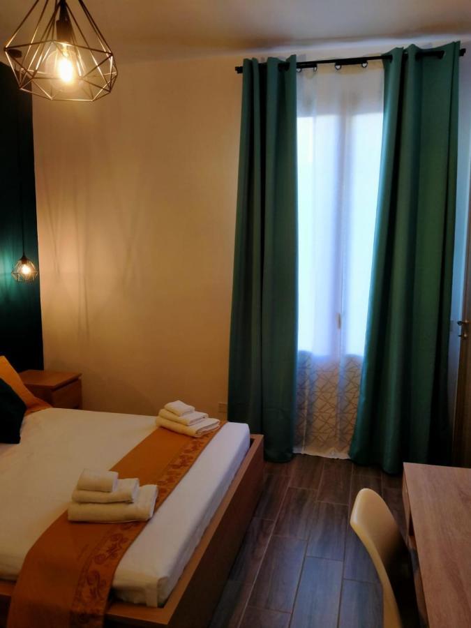 Al Civico 1 Apartments Trapani Luaran gambar
