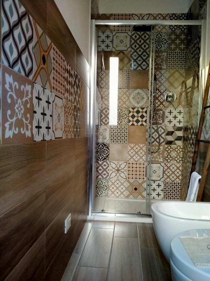 Al Civico 1 Apartments Trapani Luaran gambar