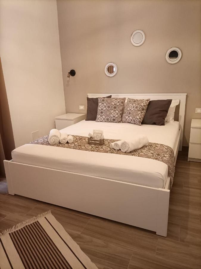 Al Civico 1 Apartments Trapani Luaran gambar